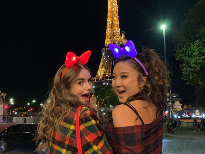 Сериал Эмели в Париже